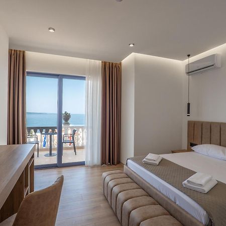 Keos Hotel Sarandë Eksteriør billede