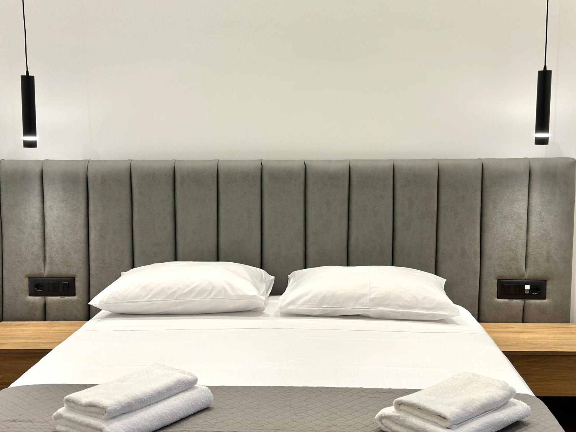 Keos Hotel Sarandë Eksteriør billede