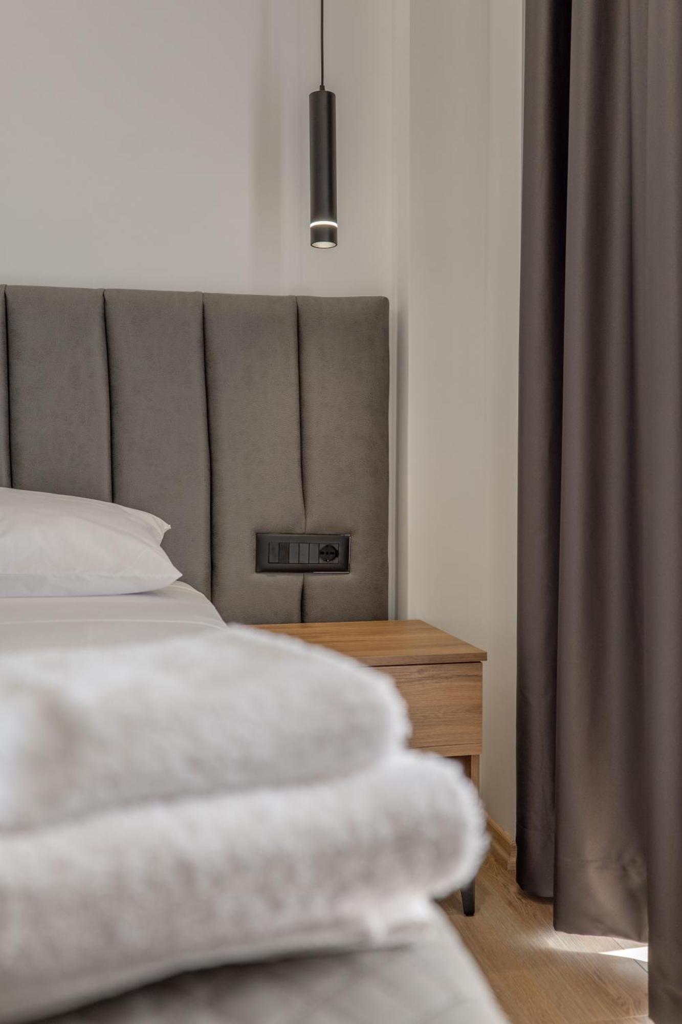 Keos Hotel Sarandë Eksteriør billede