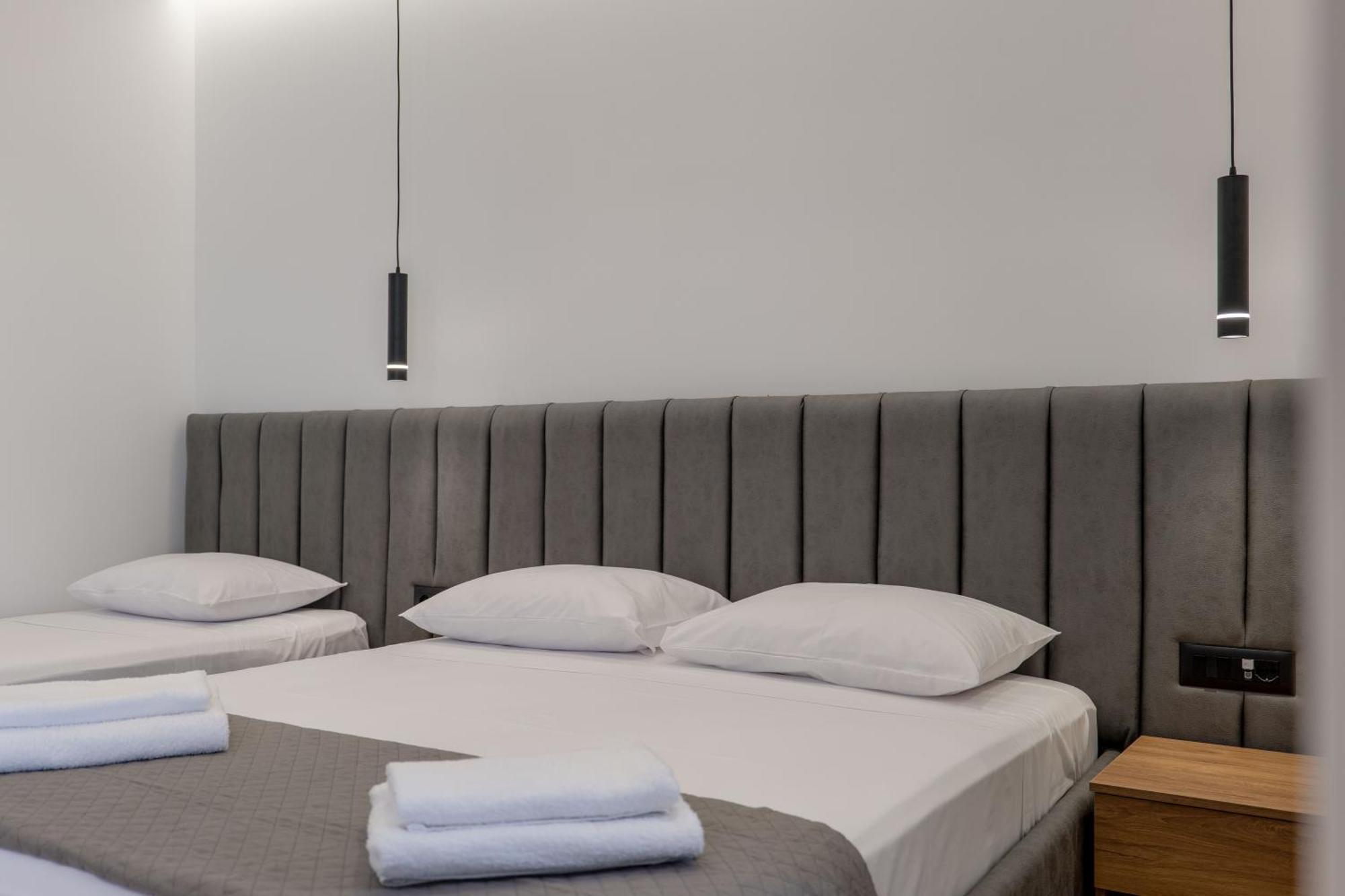 Keos Hotel Sarandë Eksteriør billede