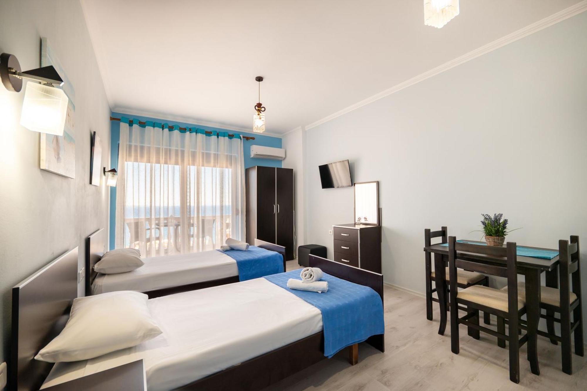 Keos Hotel Sarandë Eksteriør billede